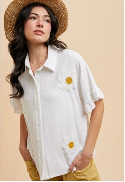 Daisy Floral Button Up