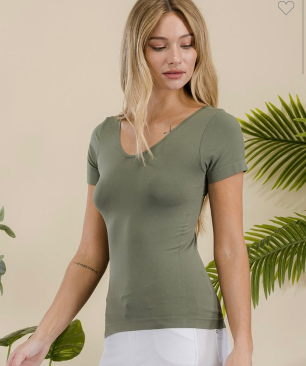 Reversible Seamless Top