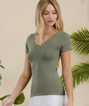 Reversible Seamless Top
