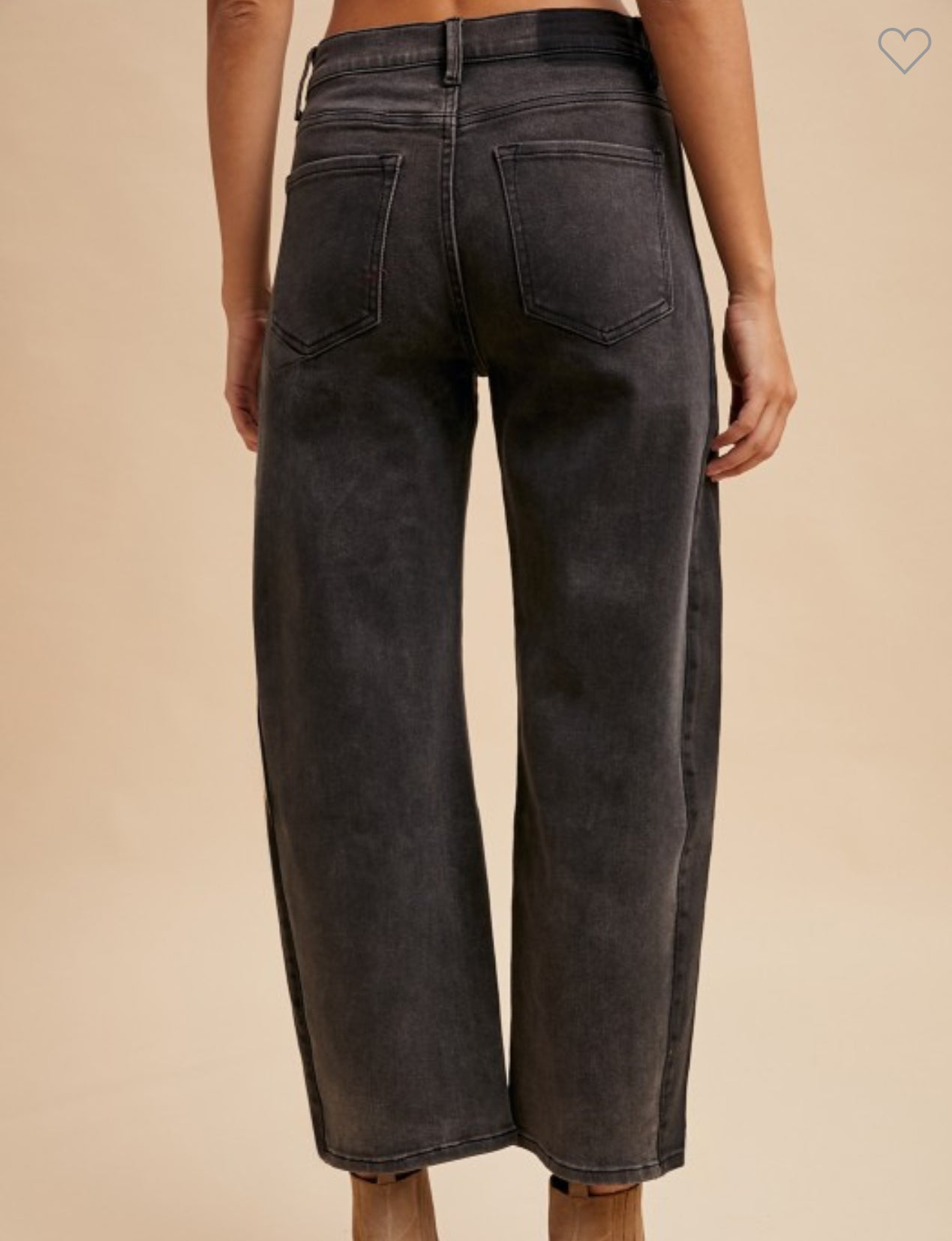 Black Subtle Barrel Jean