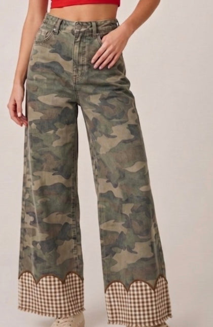 Camo Gingham Scalloped Jeans
