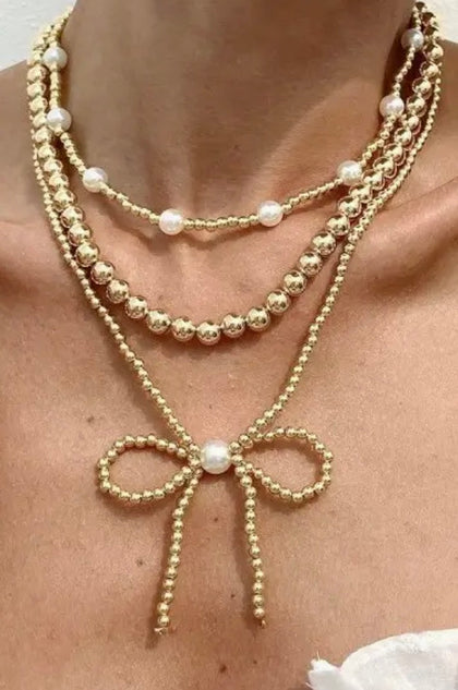 Bow Pearl Tri Necklace