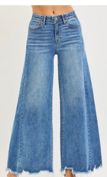 Risen Distressed Wide Leg Jeans